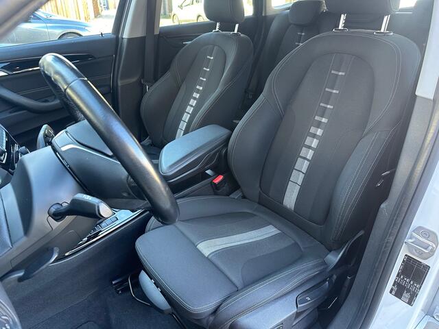 BMW X1 sDrive18i High Executive *NAVI*STOEL VERW*TREKHAAK*CRUISE-CONTROL*