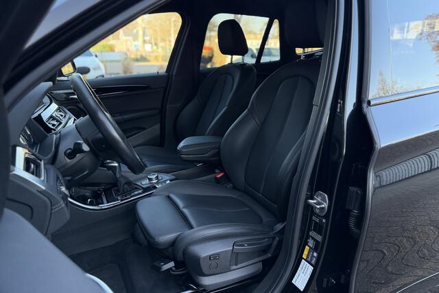 BMW X1 xDrive25e M-Sport | Sportleder | PDC A | LED | Stoelverwarming | DAB