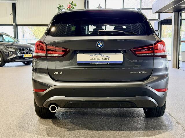 BMW X1 xDrive25e Executive Sportline | Leder | Camera | Stoelverwarming | 1e eigenaar