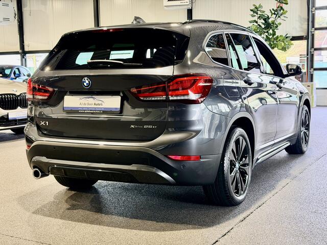BMW X1 xDrive25e Executive Sportline | Leder | Camera | Stoelverwarming | 1e eigenaar