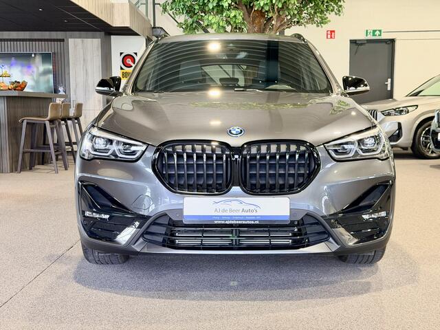 BMW X1 xDrive25e Executive Sportline | Leder | Camera | Stoelverwarming | 1e eigenaar
