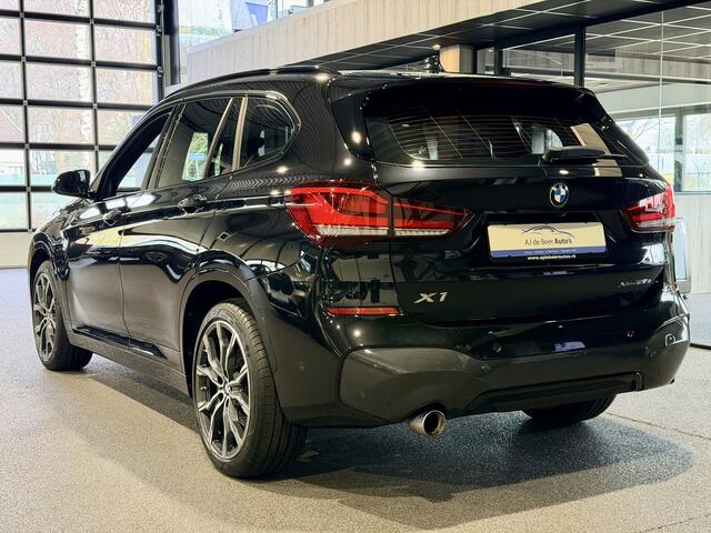 BMW X1 xDrive25e High Executive M-Sport | '19 | Camera | HUD | Electrische stoelen
