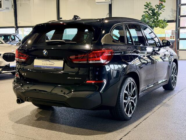 BMW X1 xDrive25e High Executive M-Sport | '19 | Camera | HUD | Electrische stoelen