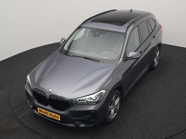 BMW X1 xDrive25e Sportline Plug in Hybrid 222pk Dealer O.H PHEV | Trekhaak Afn. | Panodak | Head Up | Lederen Sportstoelen Memory & Verwarmd | Camera | Apple Carplay | Keyless | Sfeerverlichting | Navigatie | DAB |