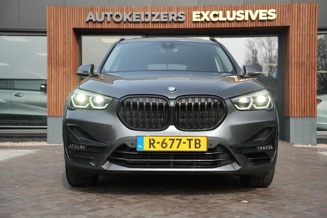 BMW X1 xDrive25e High Executive Panoramadak Adapt Cruise Half leer sport Navi
