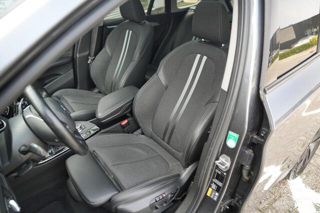 BMW X1 xDrive25e High Executive Panoramadak Adapt Cruise Half leer sport Navi