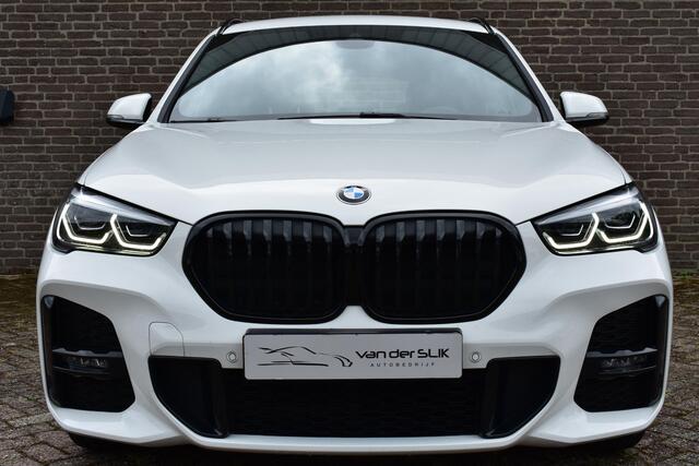 BMW X1 xDrive25e eDrive Edition M-Pakket, Memory stoel, Achteruitrijcamera, Led, PDC