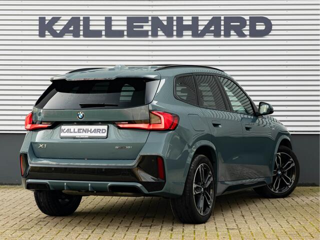 BMW X1 sDrive18i M-Sport - Pano - Trekhaak - Memoryzetel - Harman Kardon
