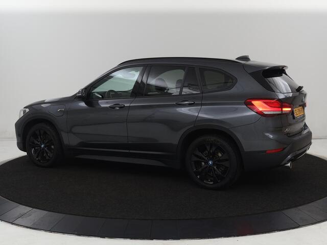 BMW X1 xDrive25e Executive | Leder | Adaptive cruise | Navigatie | 18'' | Full LED | Parkeerhulp | Climate control | Bluetooth | Cruise control | PHEV | Plug In