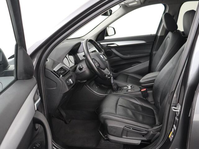 BMW X1 xDrive25e Executive | Leder | Adaptive cruise | Navigatie | 18'' | Full LED | Parkeerhulp | Climate control | Bluetooth | Cruise control | PHEV | Plug In