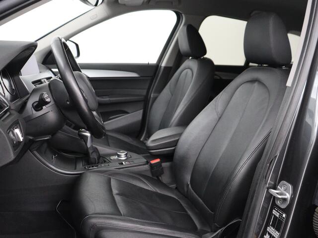 BMW X1 xDrive25e Executive | Leder | Adaptive cruise | Navigatie | 18'' | Full LED | Parkeerhulp | Climate control | Bluetooth | Cruise control | PHEV | Plug In