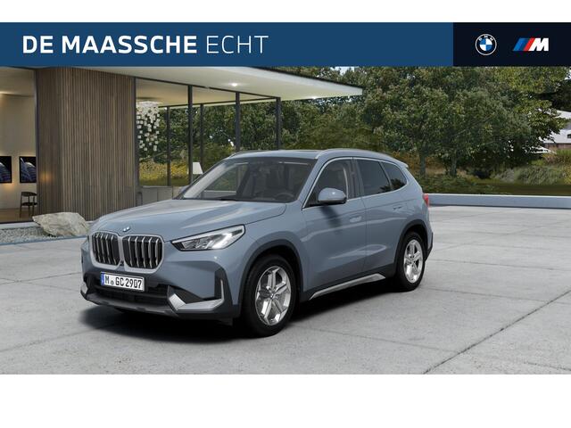 BMW X1 sDrive20i xLine Automaat / Panoramadak / Achteruitrijcamera / Head-Up / Getint glas / Stoelverwarming