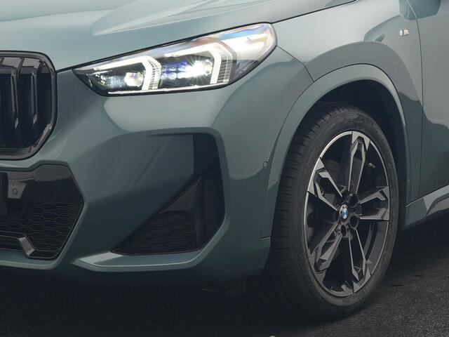 BMW X1 xDrive23i M Sport 218pk Dealer O.H | Panodak | Adaptive Cruise | Lederen Sportstoelen Massage & Memory | Head Up | 360 Camera | Harman Kardon | Widescreen Navi | Parkassist | Keyless | 19"L.M | Apple Carplay |