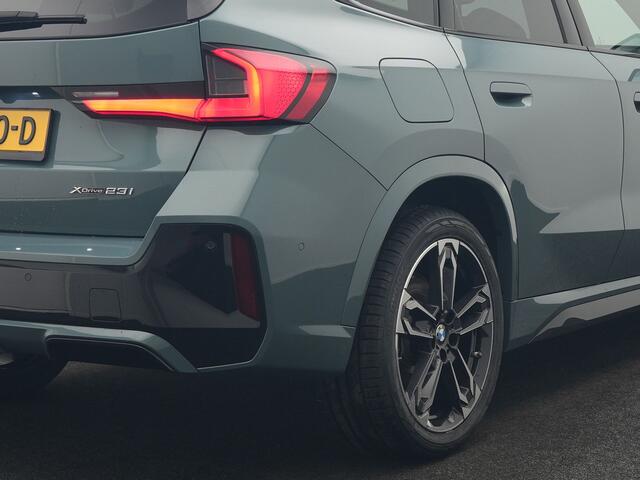 BMW X1 xDrive23i M Sport 218pk Dealer O.H | Panodak | Adaptive Cruise | Lederen Sportstoelen Massage & Memory | Head Up | 360 Camera | Harman Kardon | Widescreen Navi | Parkassist | Keyless | 19"L.M | Apple Carplay |