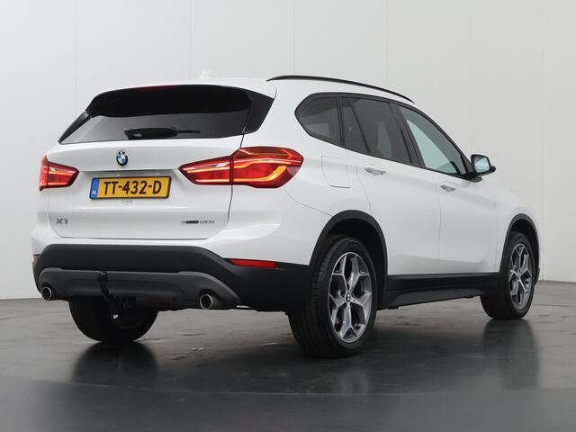 BMW X1 sDrive20i Executive | Trekhaak | LED | Navigatie | 1800kg trekkracht | PDC | Climate Control | Cruise Control | Ele. kofferdeksel |