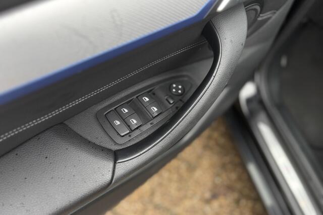 BMW X1 xDrive25e M-Sport | Panodak | Camera | Head-Up | Comfort Access | Adaptive Cruise