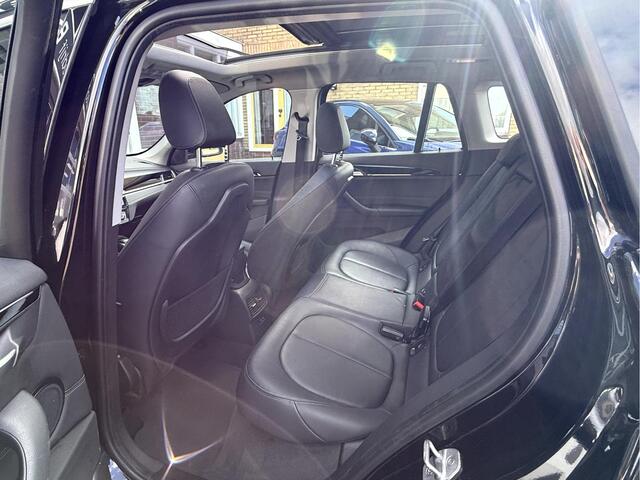 BMW X1 xDrive25e High Executive Edition Panoramadak, Camera, 18''Lmv,
