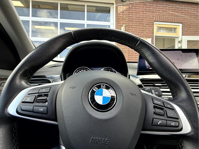 BMW X1 xDrive25e High Executive Edition Panoramadak, Camera, 18''Lmv,