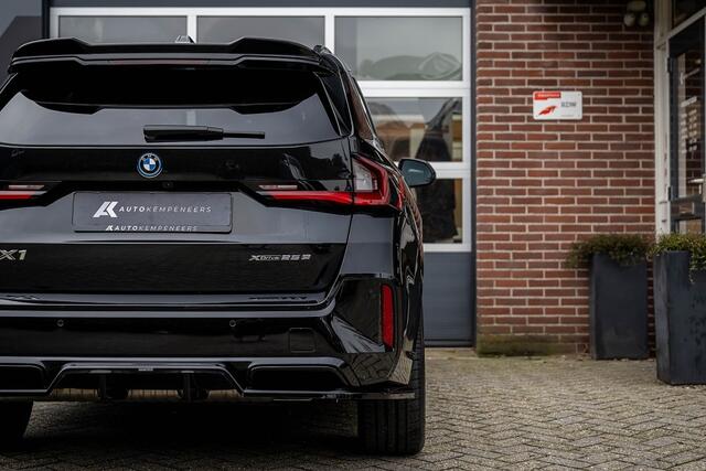 BMW X1 xDrive25e M Sport | Panorama | Shadow | Maxton | Driving Ass. Plus | Camera | Adapt. Led | Stoelverwarming | 20 Inch |