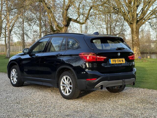 BMW X1 2.0i High Executive Automaat,Leer,Head-Up,Trekhaak