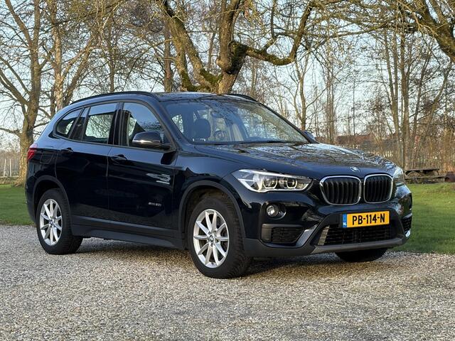BMW X1 2.0i High Executive Automaat,Leer,Head-Up,Trekhaak