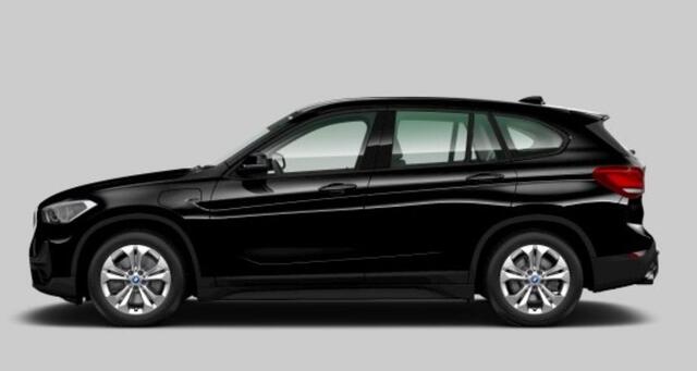 BMW X1 xDrive25e Executive LED, Trekhaak, DAB