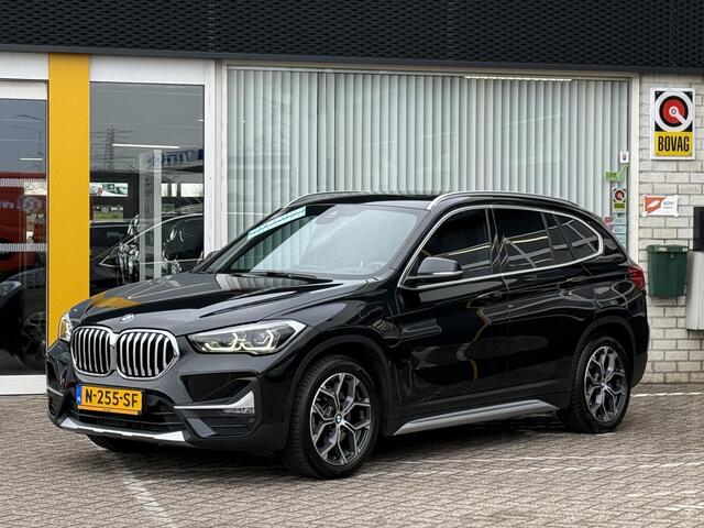 BMW X1 xDrive25e High Executive | NAP | Driving Assistant Plus | X-Line | Pack Parking | Pack Safety | Achteruitrijcamera | Leer | Stoelverwarming | Elektrisch glazen schuig-kantel dak | Head-up display |