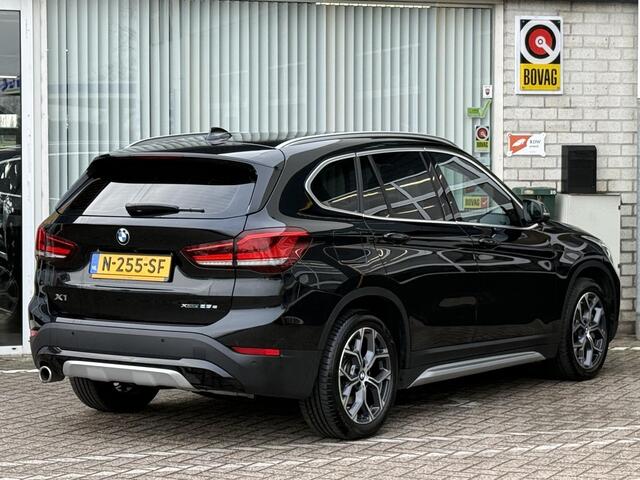 BMW X1 xDrive25e High Executive | NAP | Driving Assistant Plus | X-Line | Pack Parking | Pack Safety | Achteruitrijcamera | Leer | Stoelverwarming | Elektrisch glazen schuig-kantel dak | Head-up display |