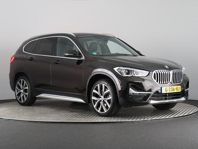 BMW X1 sDrive20i VDL Nedcar Edition (Afn. Trekhaak / Camera / Navi Pro / Head Up / 19'')