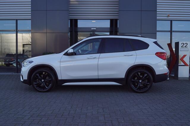 BMW X1 xDrive 20i High Executive Sport-line 192pk/ Trekhaak afnb./El. A-klep