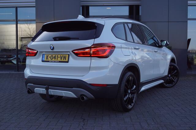 BMW X1 xDrive 20i High Executive Sport-line 192pk/ Trekhaak afnb./El. A-klep