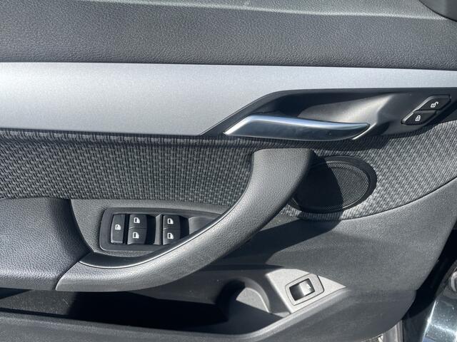 BMW X1 sDrive18i Executive | camera | climate | e. achterklep!