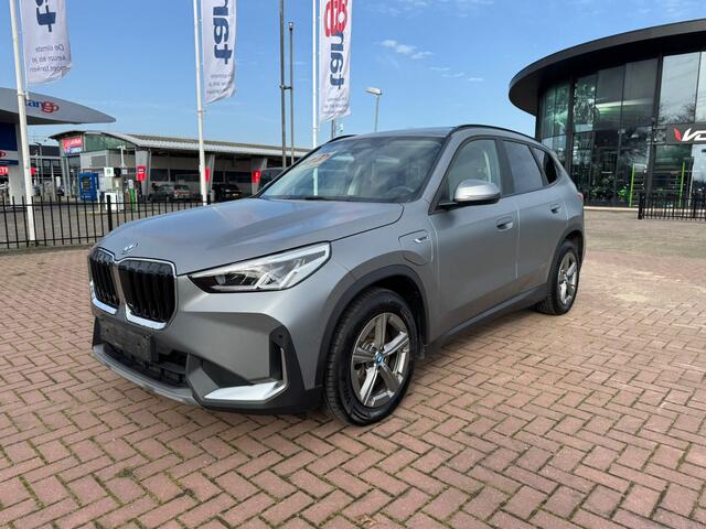 BMW X1 xDrive30e Pano Trekhaak Frozen Grey Harman Kardon