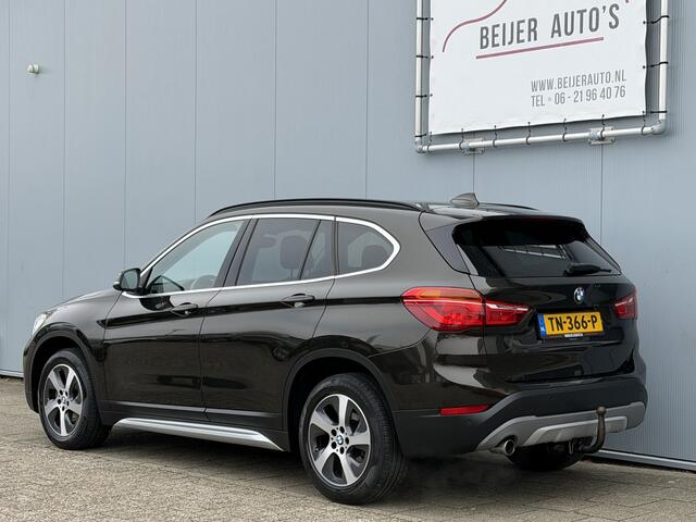 BMW X1 sDrive18i High Executive Automaat Navigatie/Trekhaak/LED.
