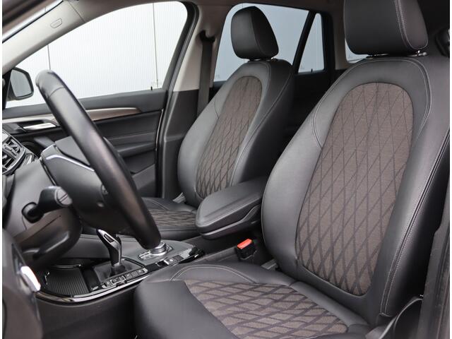 BMW X1 xDrive20d High Executive | Keyless | LED | Stoelverwarming