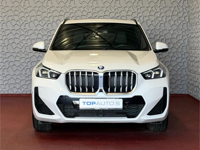 BMW X1 XDRIVE 25E M-SPORT LED PANO.SCHUIFDAK ELEK.KLEP NAVI STOELVERW M-SHADOW LINE ELEK.STOEL ZWARTE.HEMEL 2025 PHEV PLUG IN HYBRID AWD 4X4 4WD ? Top Auto's. Al 30 Jaar uw Bmw Specialist in , BMW M / M Sport / PHEV / HEV / Hybrid / Mhev / 25e / 30e / xDrive25e