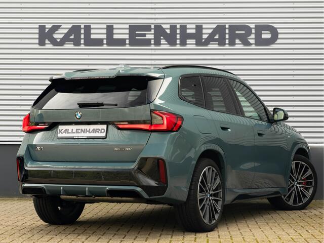BMW X1 sDrive18i M-Sport Pro - Pano - Massage Zetel - Trekhaak - ACC