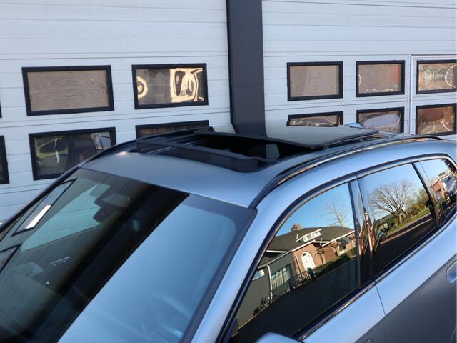 BMW X1 xDrive 23i 204pk 4Cilinder M-Sport - PANO - H&K - Memory - Dealer O.H. - Frozen Grey