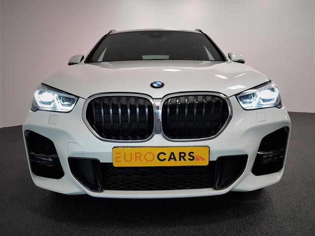 BMW X1 sDrive18i Automaat M-Sport Executive | Lederen Bekleding | Navigatie | Climate Control | Camera | Parkeer Sensoren | Lichtmetalen velgen | Cruise Control