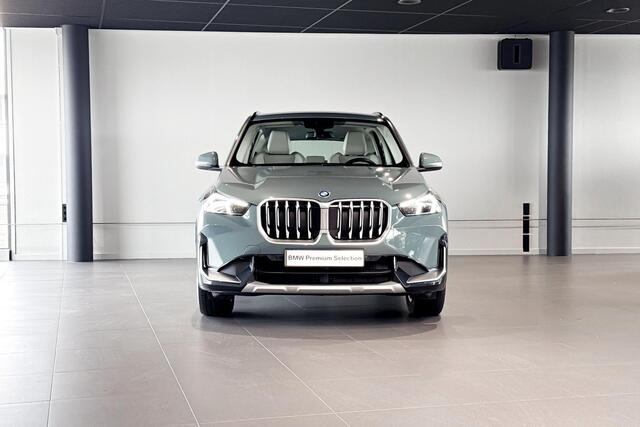BMW X1 xDrive30e | X Line | Premium Pack | Achteruitrijcamera | Comfort Access | Trekhaak |