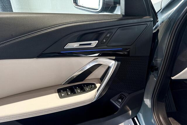 BMW X1 xDrive30e | X Line | Premium Pack | Achteruitrijcamera | Comfort Access | Trekhaak |