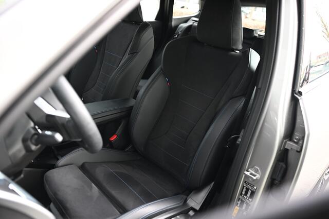 BMW X1 xDrive25e M Sport Automaat / Sportstoelen / M Adaptief onderstel / Comfort Access / Achteruitrijcamera / Adaptieve LED / Stoelverwarming