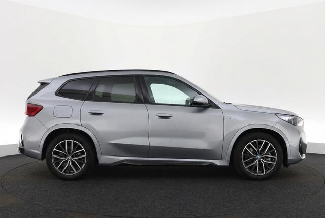 BMW X1 25 e xDrive M Sport Pano l 360 Camera l HUD l VOL OPTIES