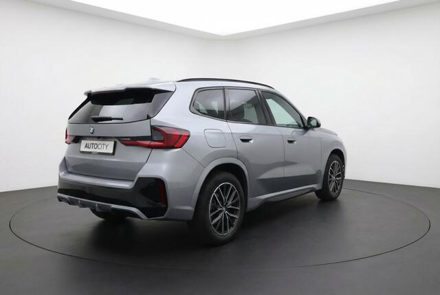 BMW X1 25 e xDrive M Sport Pano l 360 Camera l HUD l VOL OPTIES