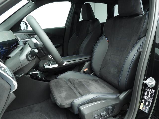 BMW X1 xDrive25e M-Sportpakket / Trekhaak / Sportstoelen / Getint glas / Harman-Kardon / Head-up / Alu wielen 19 inch