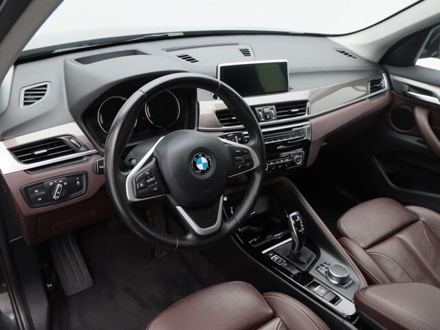 BMW X1 sDrive20i 192 Pk High Executive | Trekhaak | Leder | Cruise Control | Full LED | Stoelverwarming | Navigatie | 18 inch