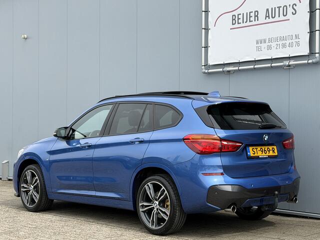BMW X1 sDrive20i High Executive M-pakket/Maxton/Pano/Trekhaak.
