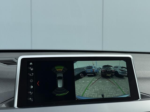 BMW X1 sDrive20i High Executive M-pakket/Maxton/Pano/Trekhaak.