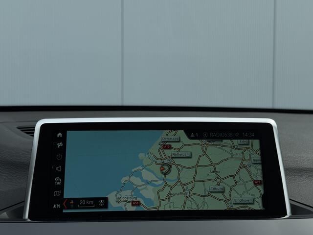 BMW X1 sDrive20i High Executive M-pakket/Maxton/Pano/Trekhaak.