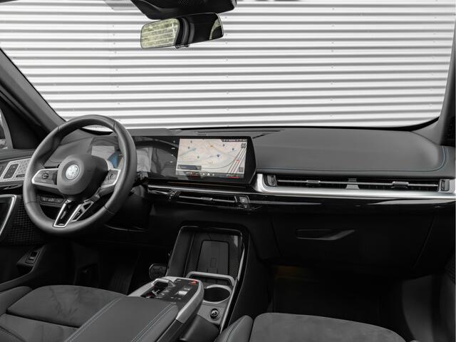 BMW X1 xDrive30e M-Sport Pro - M-Zetels - Full-Option - NP76.000